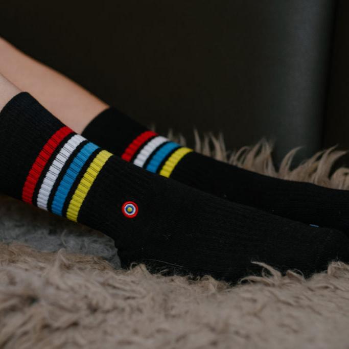 Tennissocken 'Streifen vierfarbbunt' – schwarz M1 Streetwear