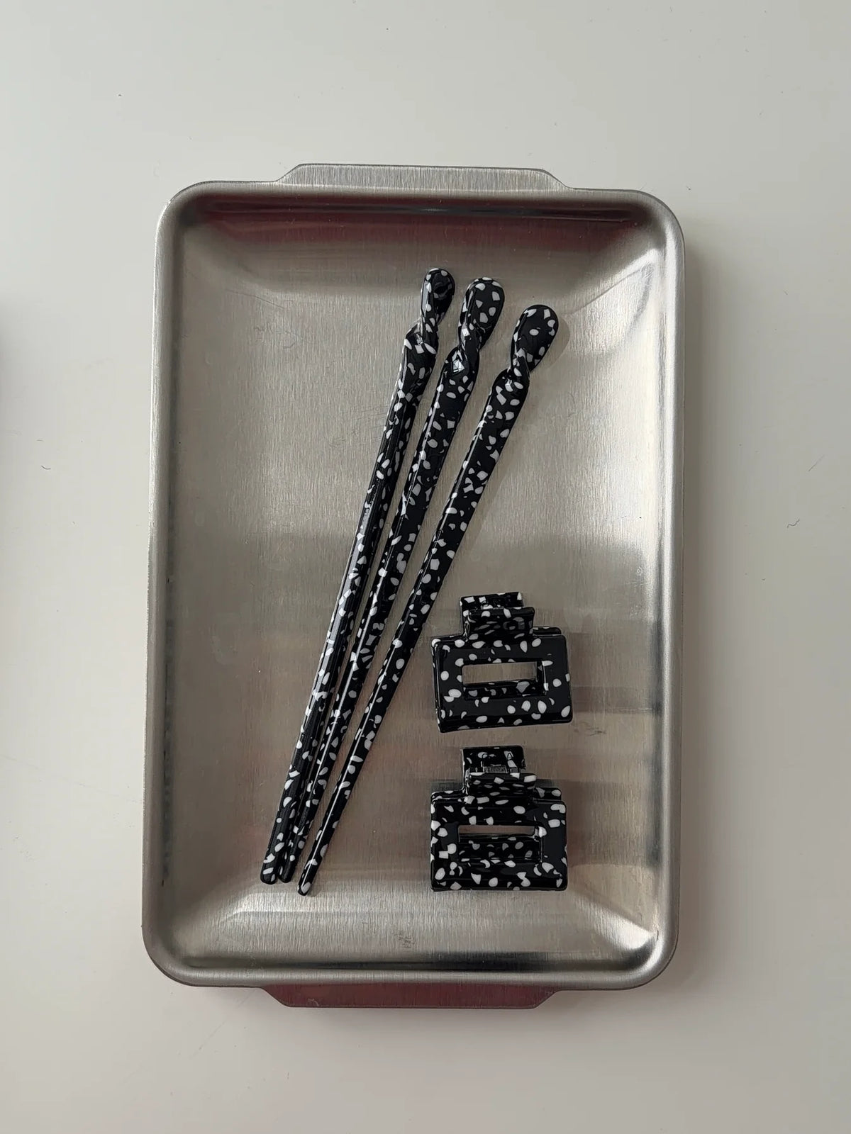 Hairpin 'Twisted' – black sesame