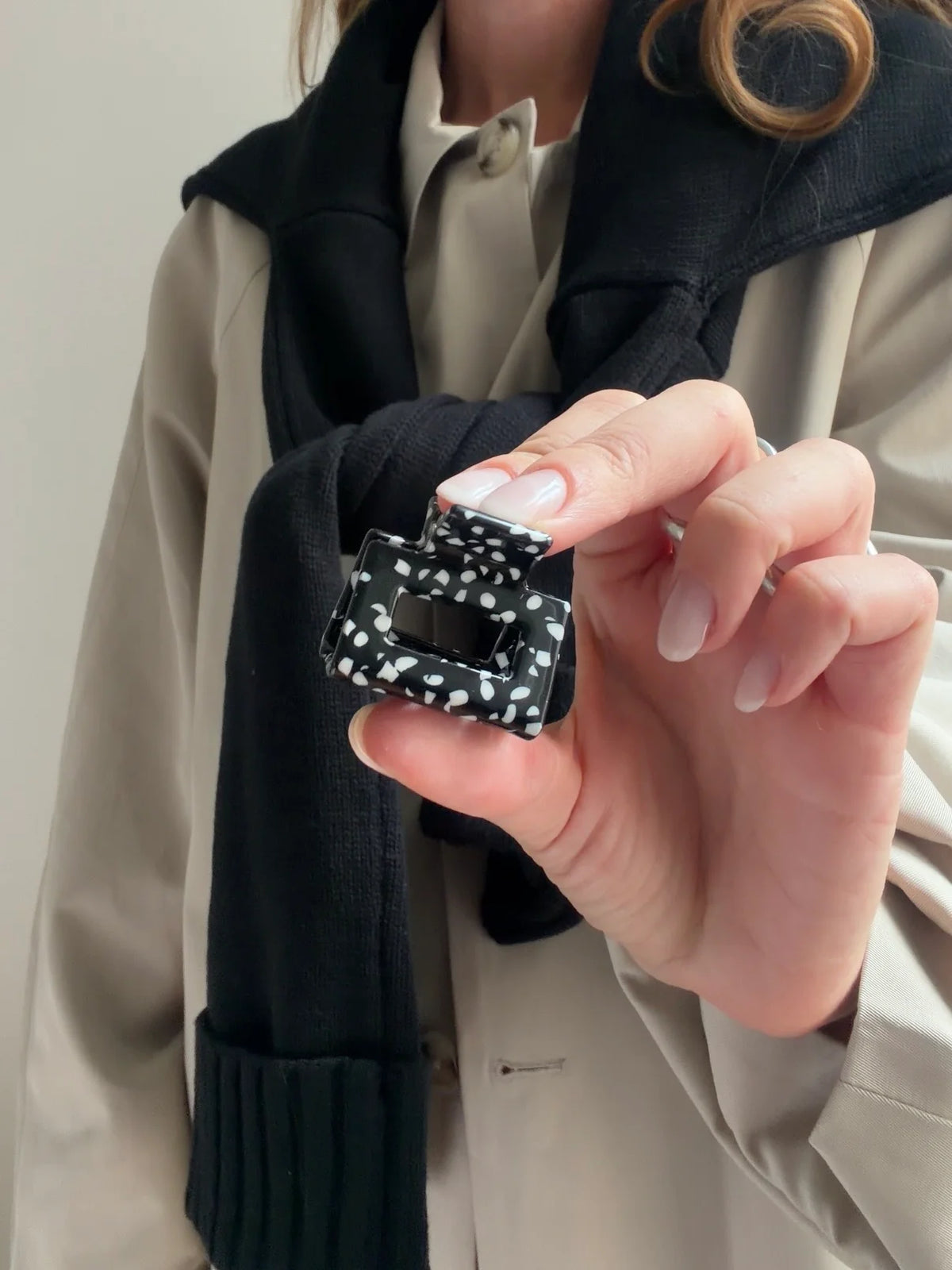 Haarklammer 'Ava' – black sesame