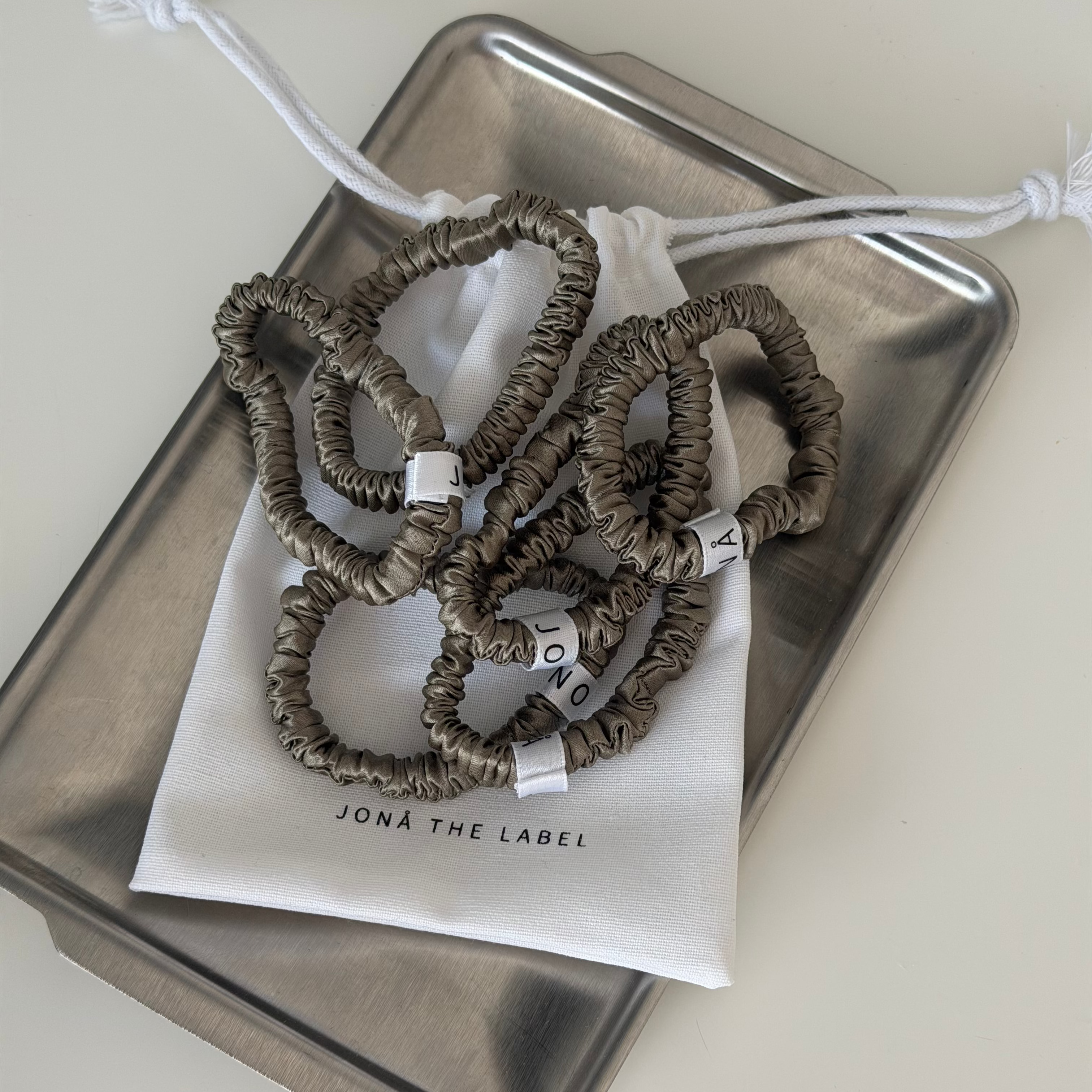Scrunchie – Khaki Jona the Label
