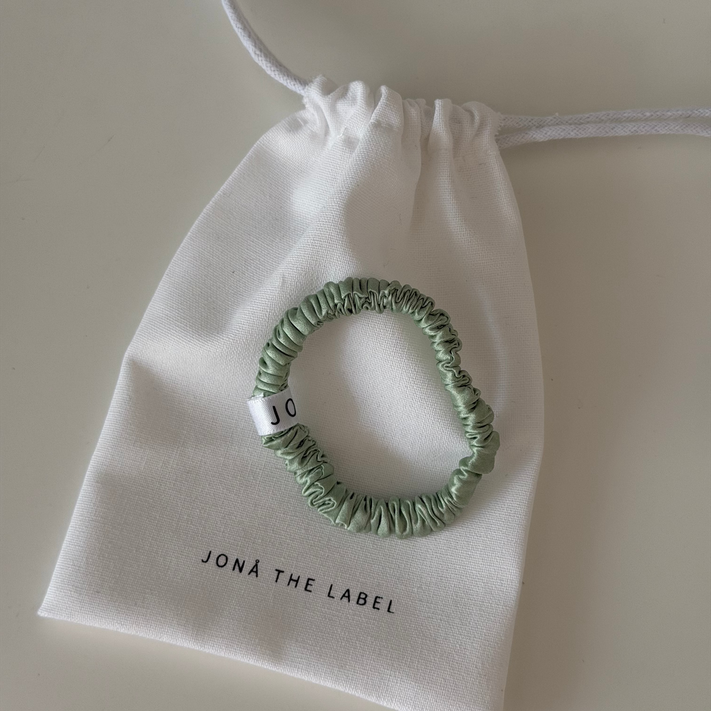 Scrunchie – Green Jona the Label
