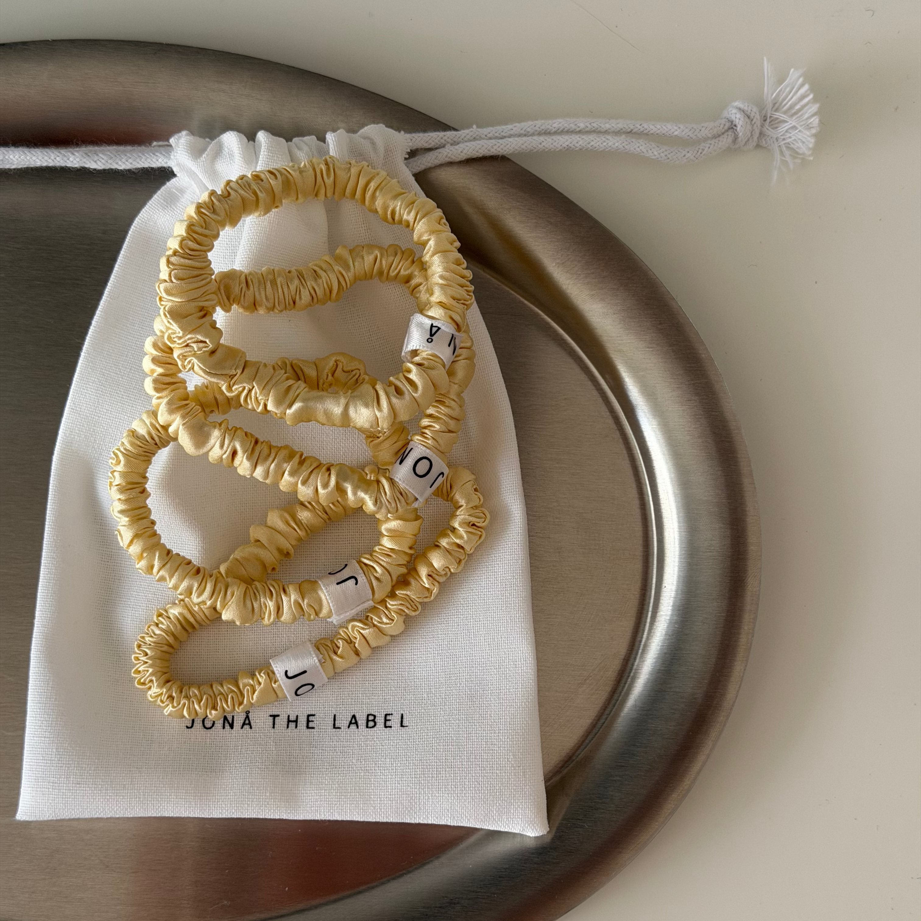 Scrunchie – Butter Jona the Label