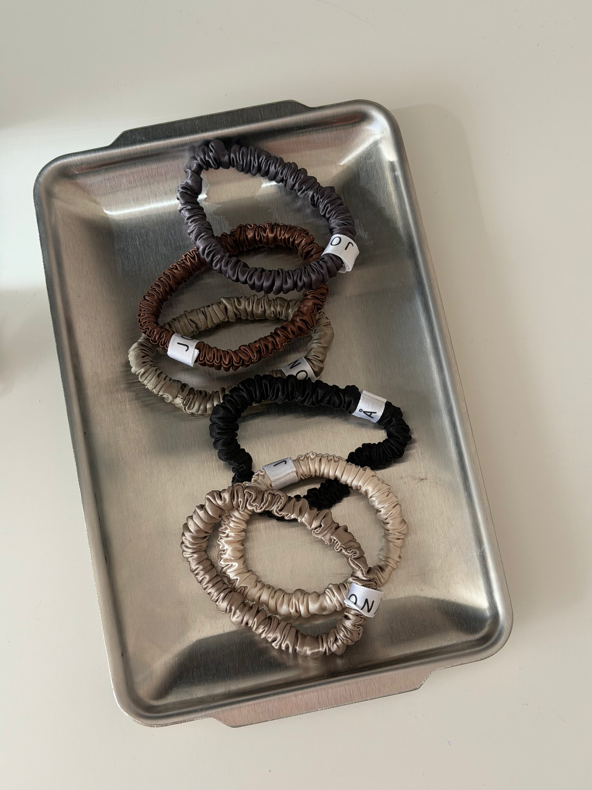 Scrunchie – Beige Jona the Label