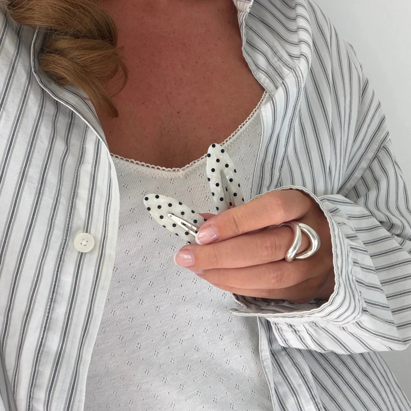 GRWM Clips – polka dots Jona the Label
