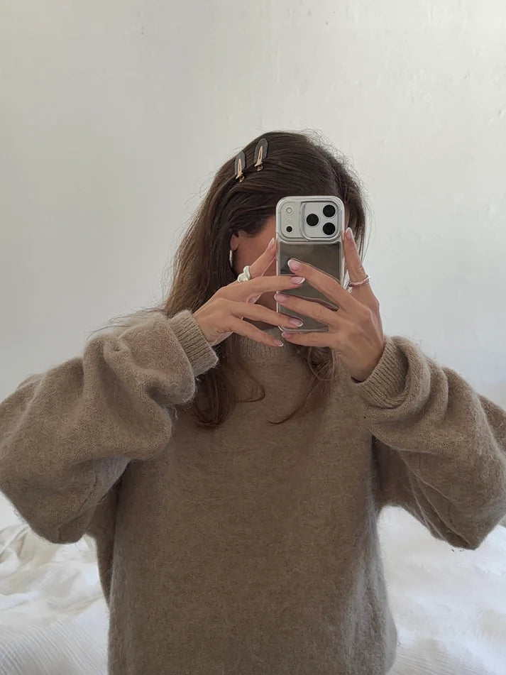 GRWM Clips – espresso Jona the Label