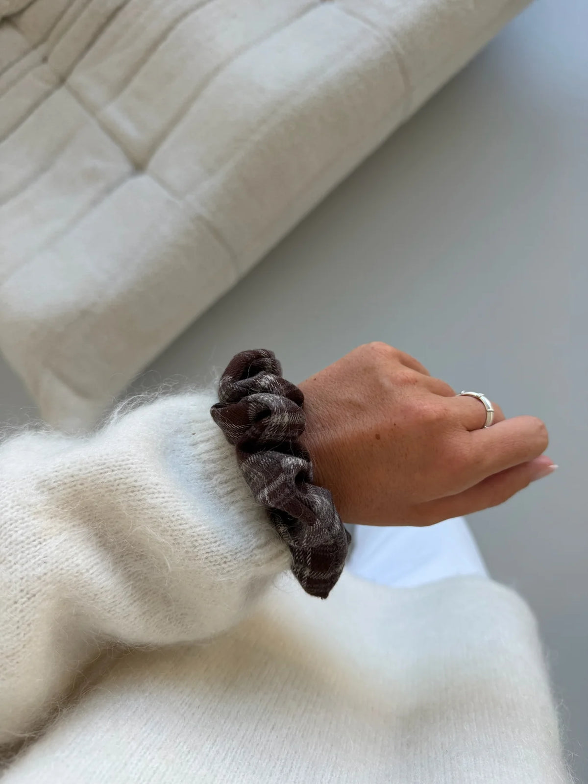 Everyday Scrunchies – brown plaid