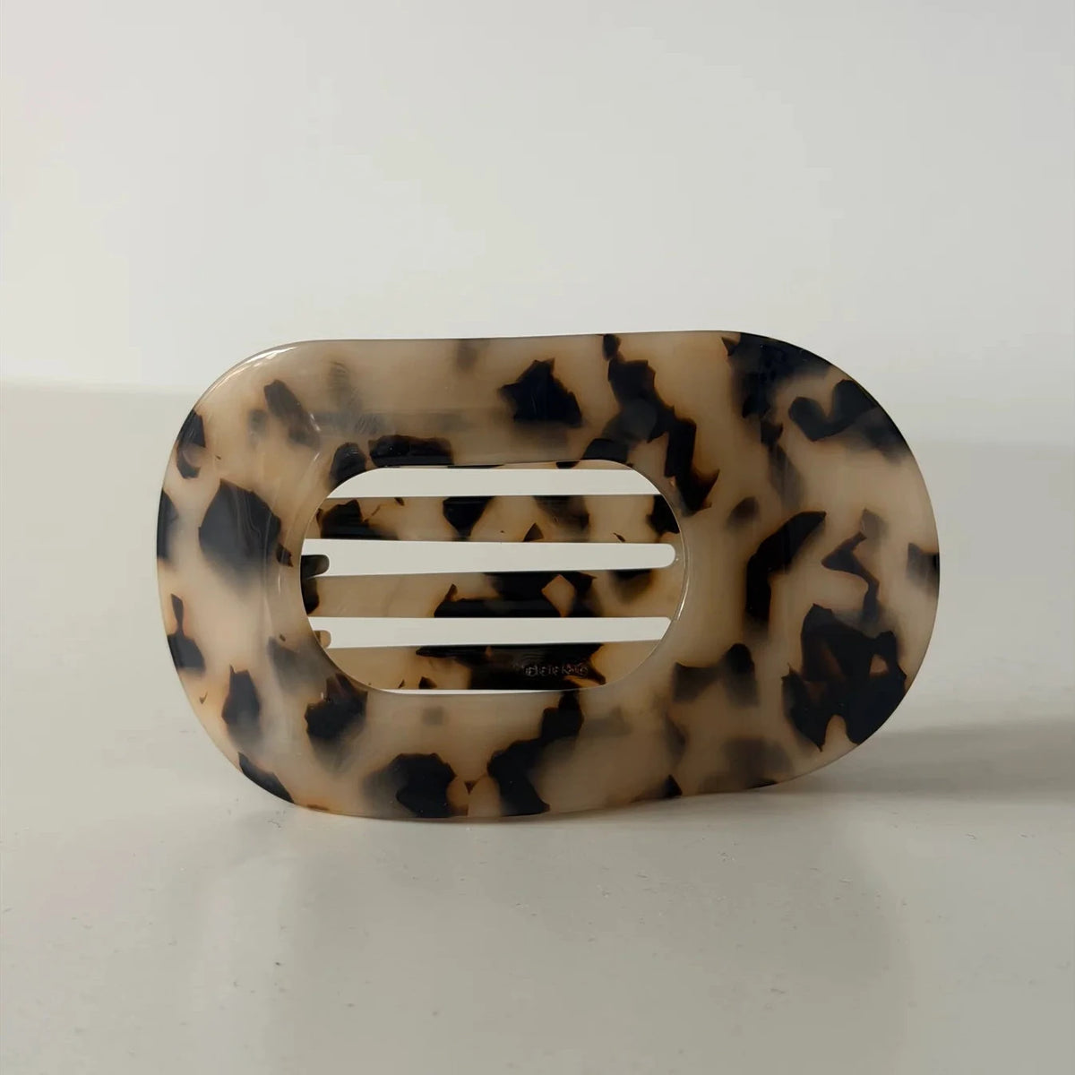 Haarklammer 'Flat Clip' – blonde tortoise Jona the Label