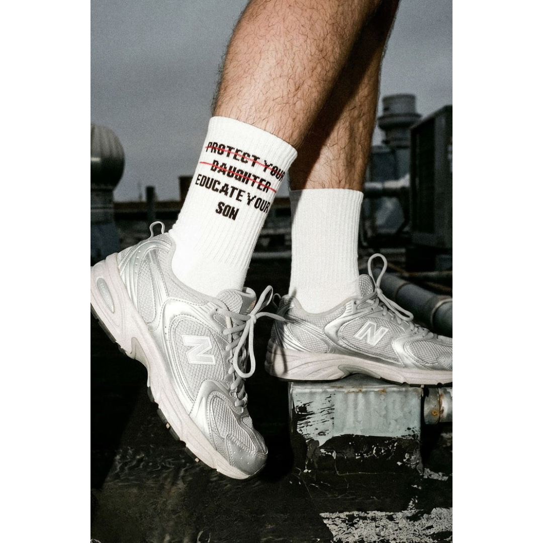 Socken 'Protect your daugther / Educate your son' CatCult