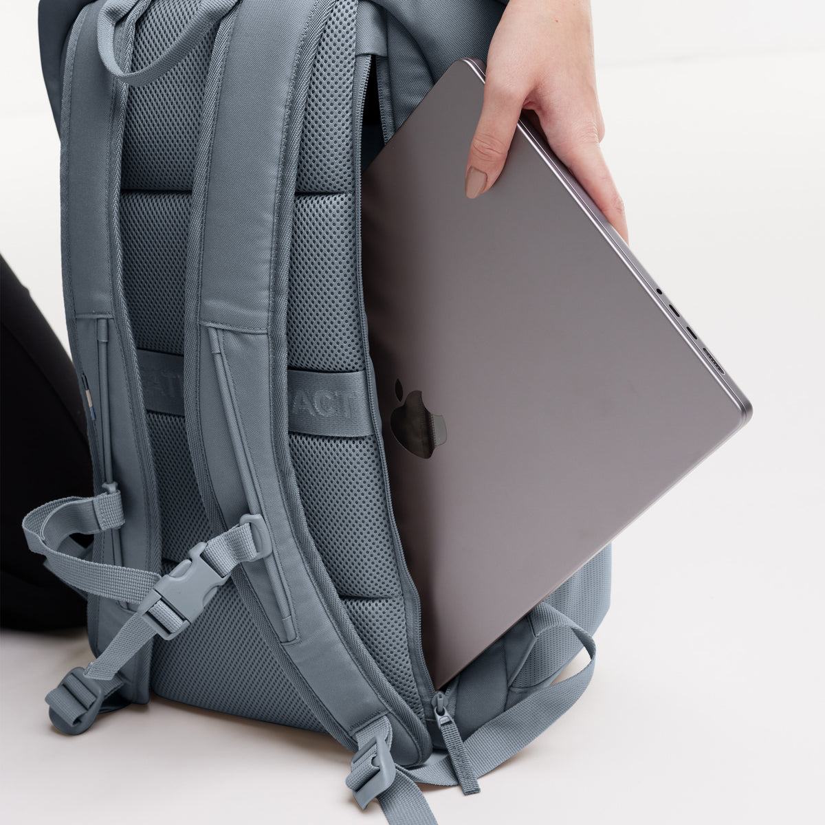 Pro Pack 'Marlin' – Monochrome Edition GOT BAG