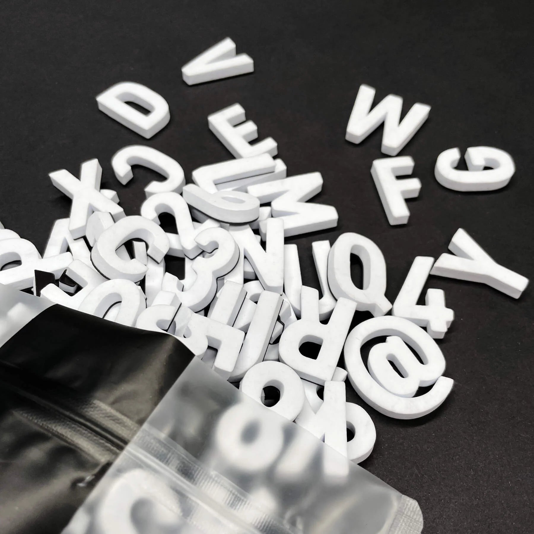 Magnetbuchstaben 'Wolken Weiss' Type-OH