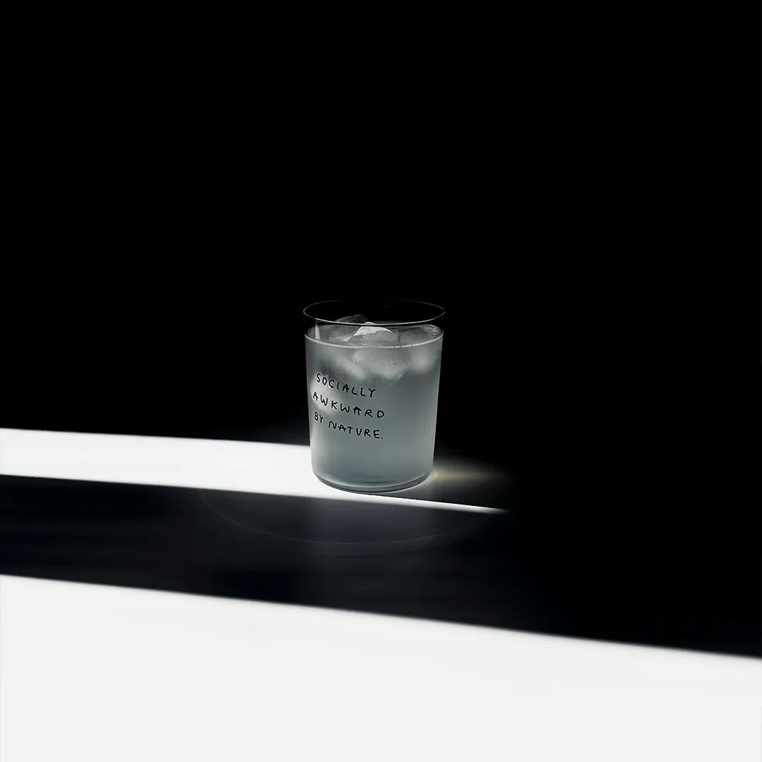 Glas 'Socially Awkward By Nature' – 500ml Yahya Studio