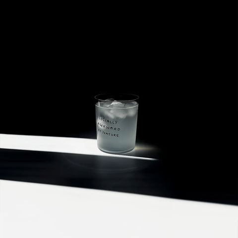 Glas 'Socially Awkward By Nature' – 500ml Yahya Studio