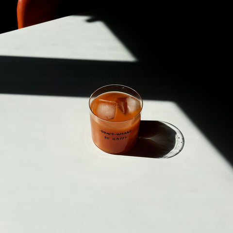 Glas 'Don't worry Be happy' – 350ml Yahya Studio