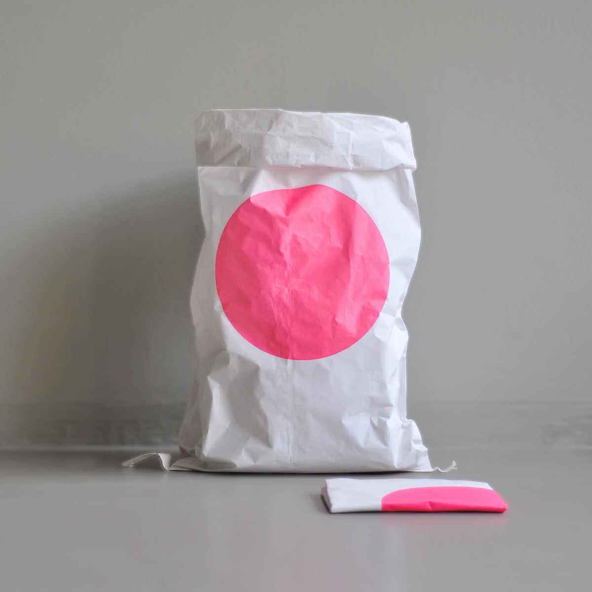 Papiersack 'pink dot' KOLOR
