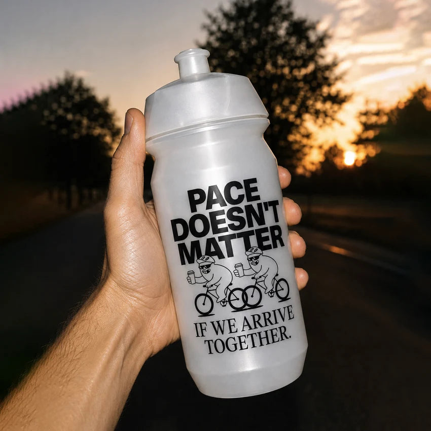 Trinkflasche 'Pace doesn't matter if we arrive together' Viel Spass Studio