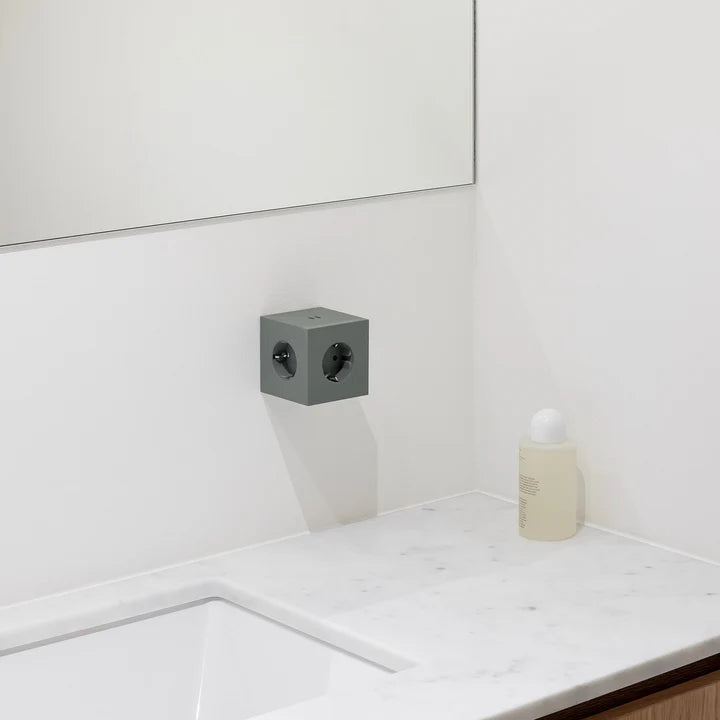 Steckdose 'Square 2' – Oak Green (ohne Kabel) Avolt