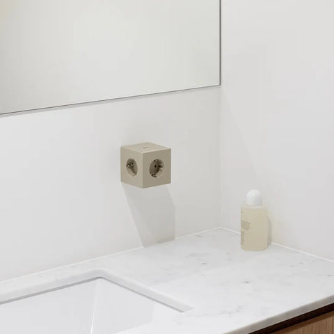 Steckdose 'Square 2' – Nomad Sand (ohne Kabel)