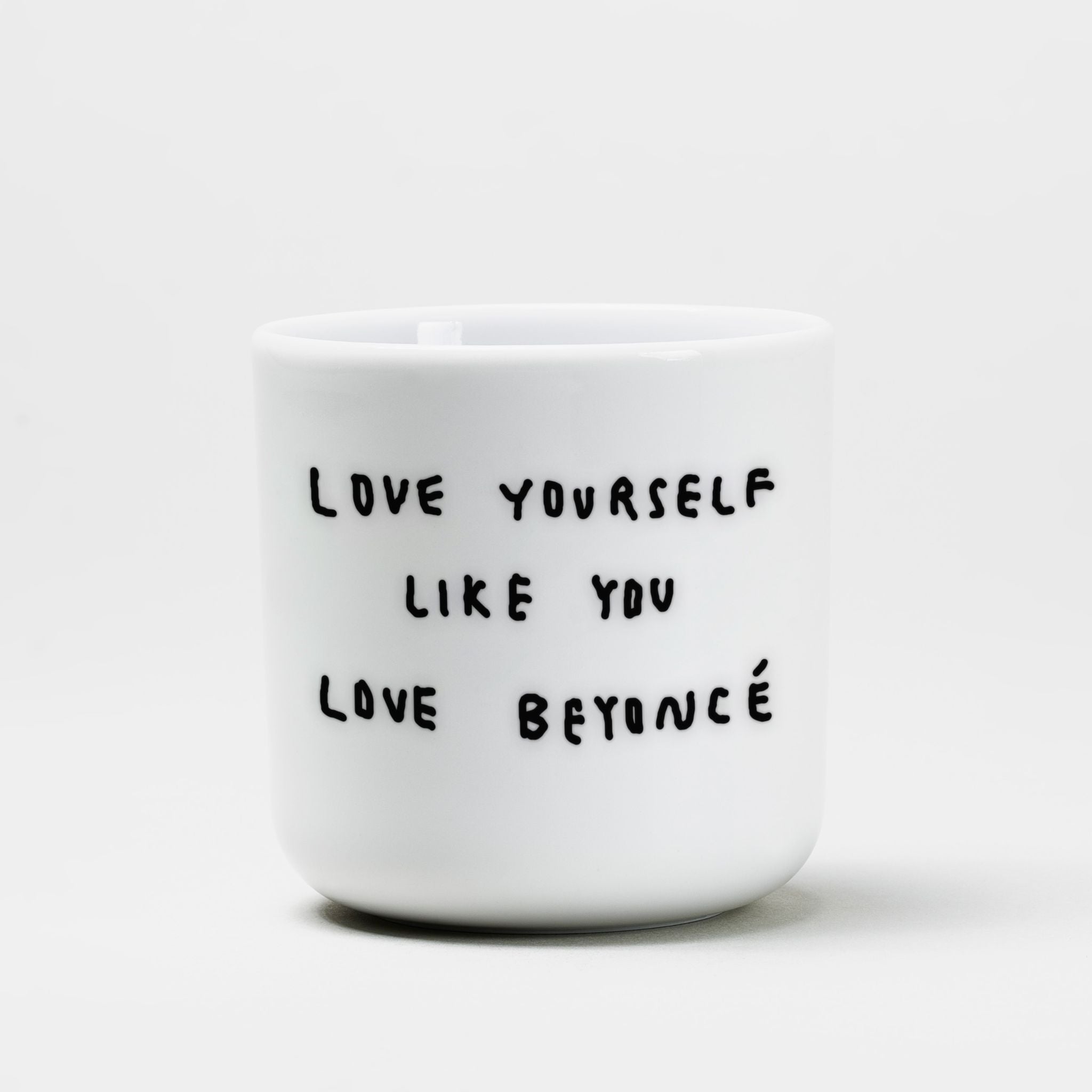 Porzellanbecher 'Love Yourself Like You Love Beyoncé' Yahya Studio