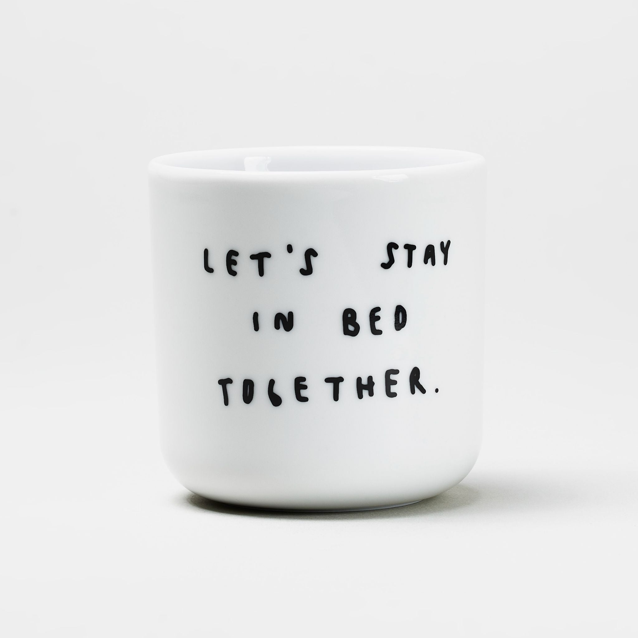 Porzellanbecher 'Let's Stay In Bed Together' Yahya Studio